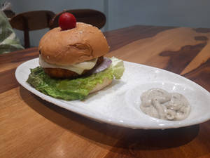 Aloo Tikki Burger
