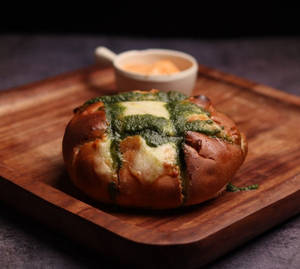 Korean Bun (pesto)