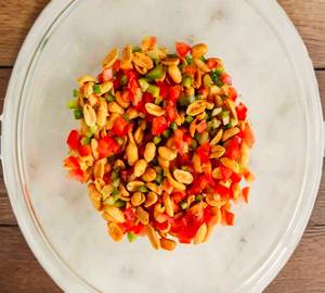 Roasted peanut salad