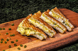Classic Chilly Cheese Sandwich