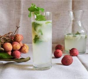 Litchi Mojito