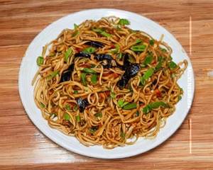 Chicken Hakka Noodles