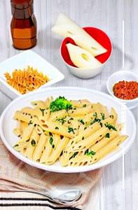 Spl.White Cheese Sauce Pasta (Penne & Fusilli Mix)