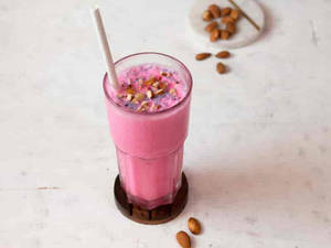 Fresh Strawberry Milkshake