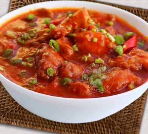 Chilli chicken with 3 Porotta