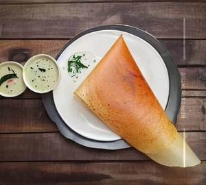 Butter cheese rava dosa