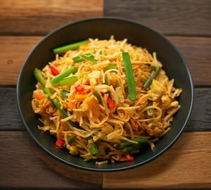 Hakka Noodles Egg