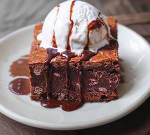 Browine With Ice Cream