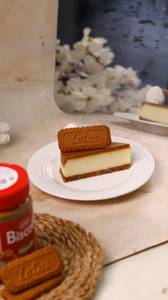 Eggless Lotus Biscoff Cheese Cake Slice
