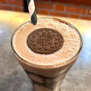 Oreo Milk Shake