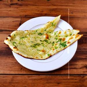 Garlic butter naan 