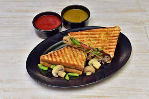 Mushroom Masala Grilled Sandwich