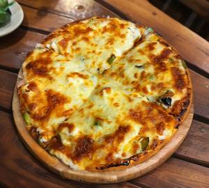 Paneer Wrapped Pizza