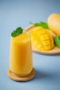 Mango lassi