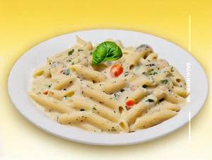 Veg White Sauce Pasta