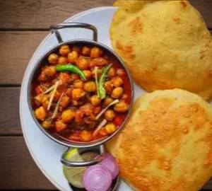 Chole puri thali