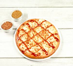 Real mozzarella spicy bom paneer pizza