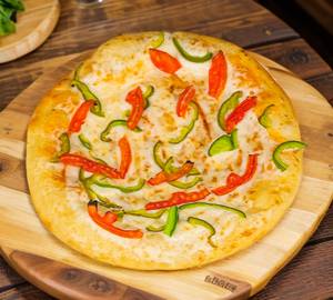 Tomato & Capsicum Pizza