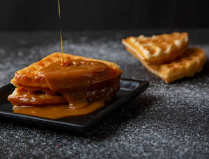 Traditional Waffle - Simple Caramel