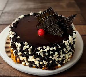 Choco chips cake