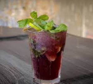 Kala Khatta Mojito