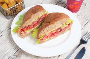Bacon, Lettuce & Tomato (BLT) Sandwich (215.4 Kcal)
