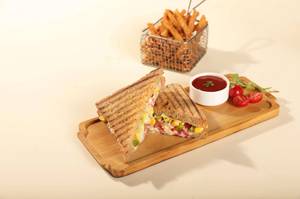 Veg N Corn Grilled Sandwich (450 g) (209.7 Kcal)