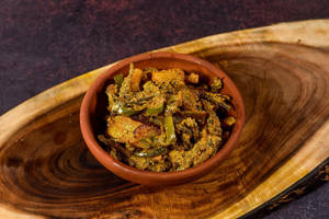 Mourola Macher Chorchori