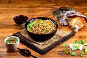 Szechuan Chicken Noodles