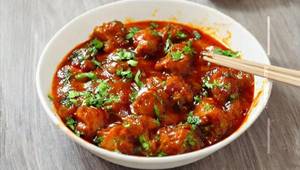Veg Manchurian (Dry/Gravy)