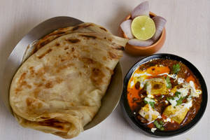 Paneer Curry + 2 Kerela Paratha