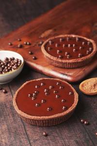 Belgian Chocolate Tart ( 462.4 Kcal ) ( 100g )