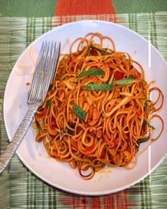 Schezwan Veg Noodles
