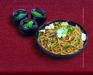 Schezwan Chicken Noodles