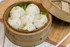 Veg Steamed Momos (5 Pcs)