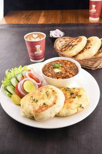 Channa Kulcha (133.06Kcal) (450g)