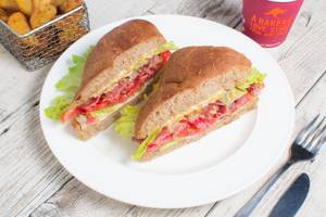 Tomato, Cheese, Lettuce & Egg Sandwich (174.5 Kcal) (450 g)
