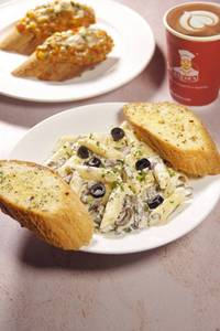 Mushroom Alfredo Penne Pasta (157.5 Kcal)
