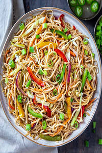 Veg Hakka Noodles