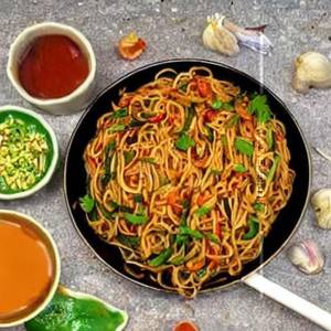 Garlic Burnt Veg Noodles
