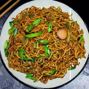 Egg Mongolian Fried Noodles