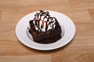 Brownie With Ice Cream