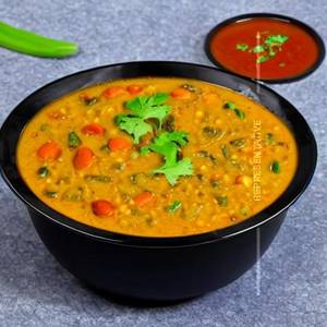3 Idli Veg Gravy