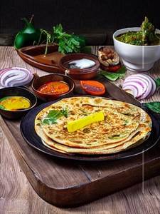 Stuffed Aloo Pyazz Parantha