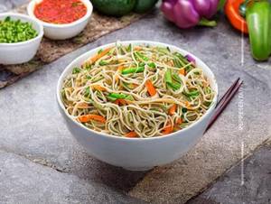 Veg Hakka Noodles