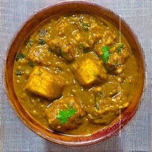 Hari Chutney Wale Aloo Matar