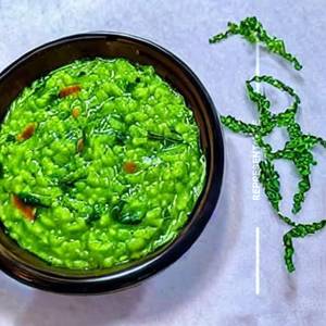 Palak Khichadi 