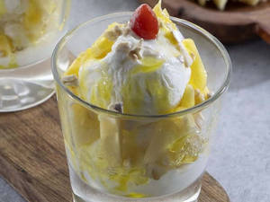 Pineapple Sundae (210g)