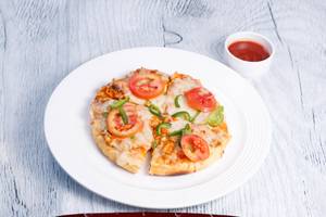 Paneer tomato pizza