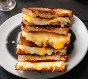 Four cheese chilli grilled